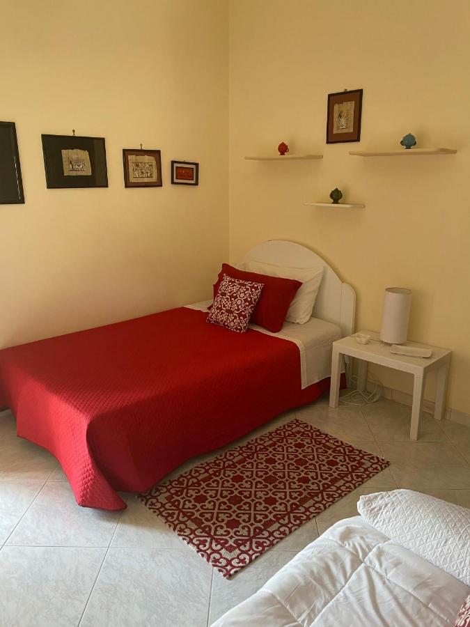 Allegrhouse: Intero Appartamento Brindisi Bagian luar foto