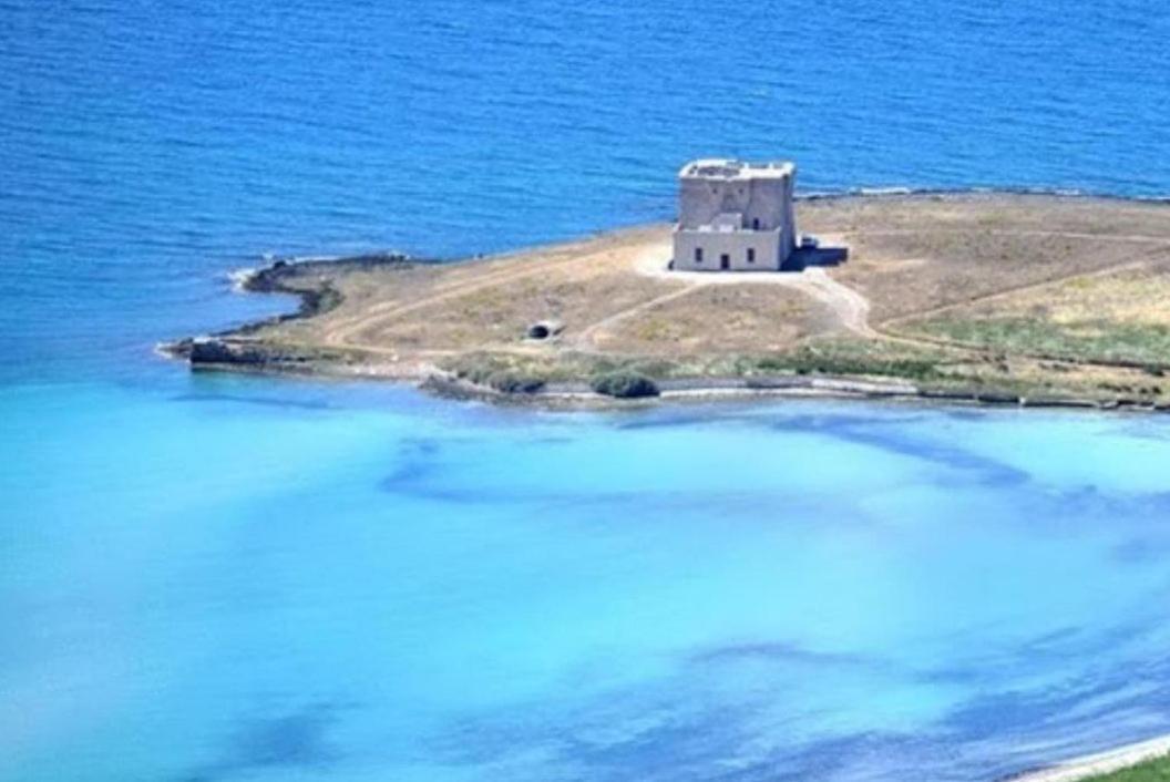 Allegrhouse: Intero Appartamento Brindisi Bagian luar foto